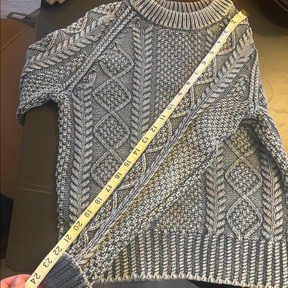 LL Bean Signature Cotton Fisherman Sweater - Picture 5 of 8